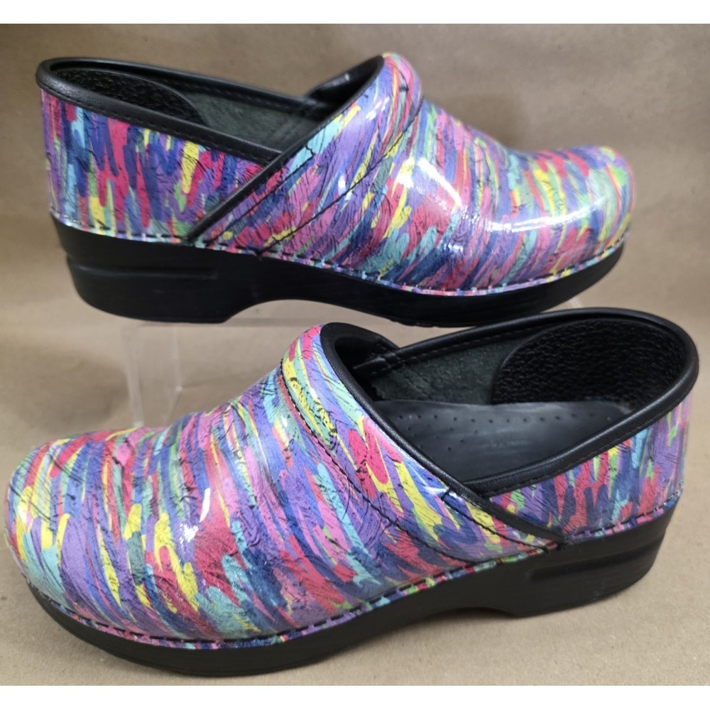 Dansko (Sz 39) Women's Comfort Clog Multicolor Geometric Pattern
